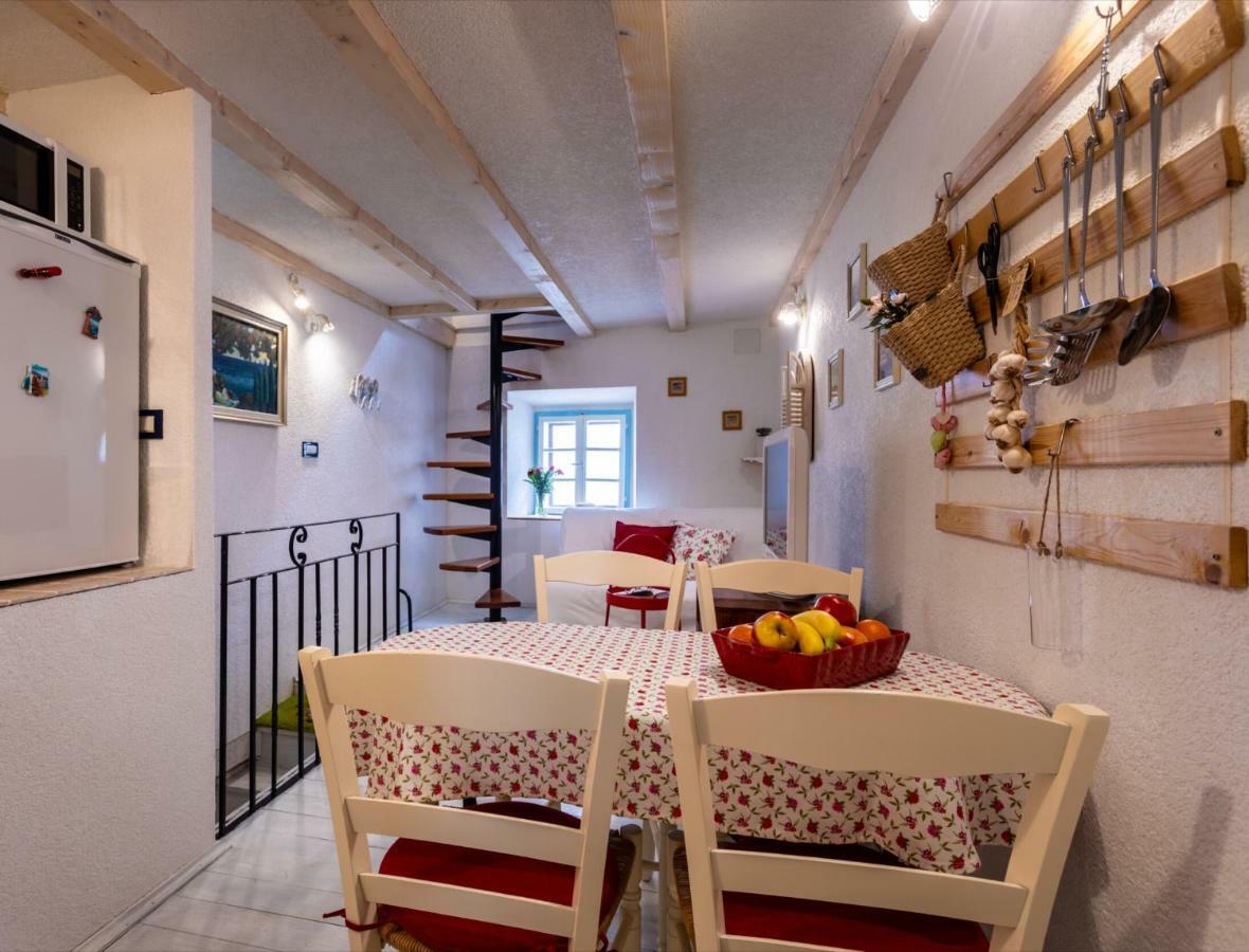 באסקה Apartman Valdi מראה חיצוני תמונה